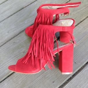Vince Camuto winiveer red suede heels sz 6